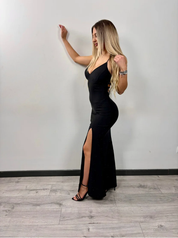 Elegant evening dress with small stones