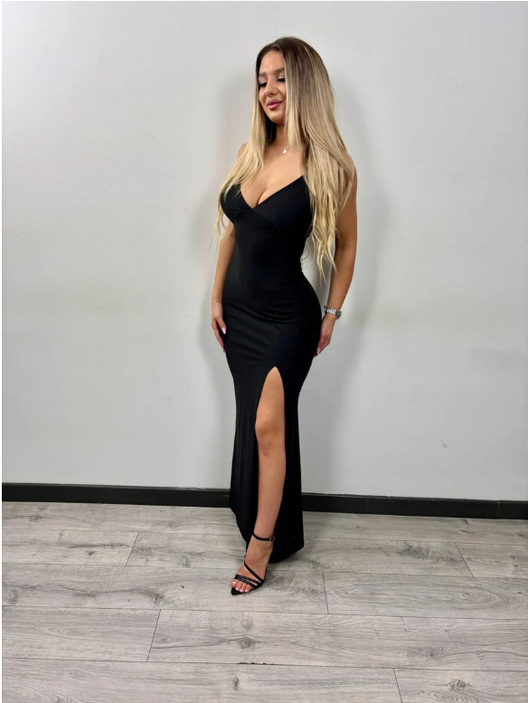 Elegant evening dress with small stones